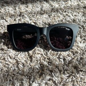 Quay Sunglasses “After Hours” in Black/Smoke